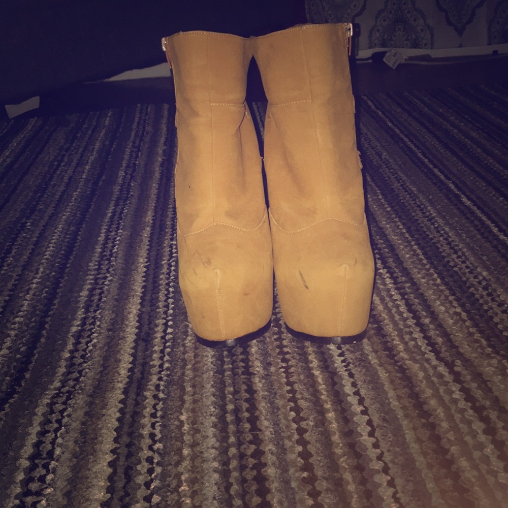 Gold heels